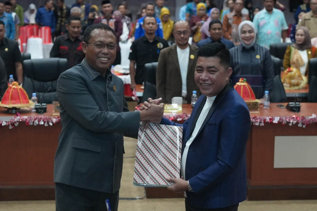 Ketua DPRD Kolaka Pimpin Paripurna, Perubahan KUA-PPAS 2026 Resmi Disepakati