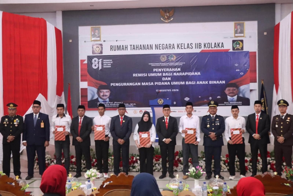 Remisi HUT ke-81 RI, Bupati Kolaka Serahkan Pengurangan Masa Pidana bagi Warga Binaan