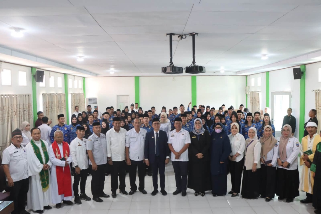 Bupati Kolaka Kukuhkan 61 PNS, Tekankan Integritas dan Profesionalisme ASN